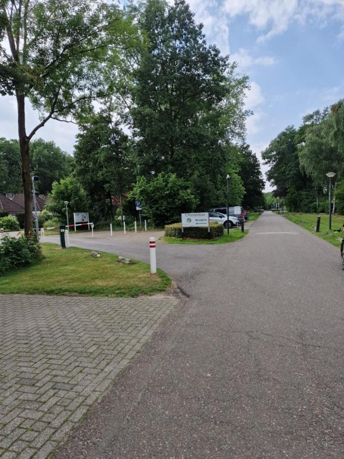 Ervaar Vredige Rust In Deze Charmante Knusse Bungalow Posterholt Екстериор снимка